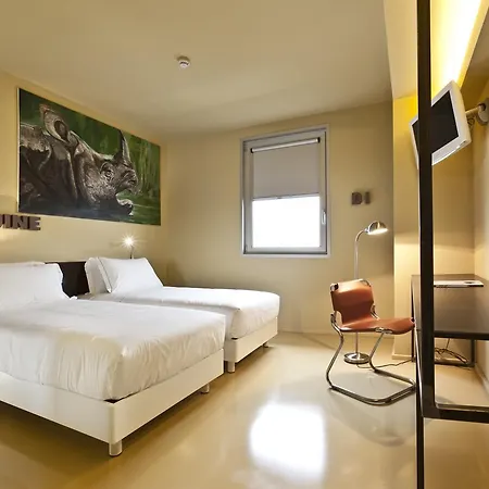 Hotel Aiden By Western Jhd Dunant 4*
